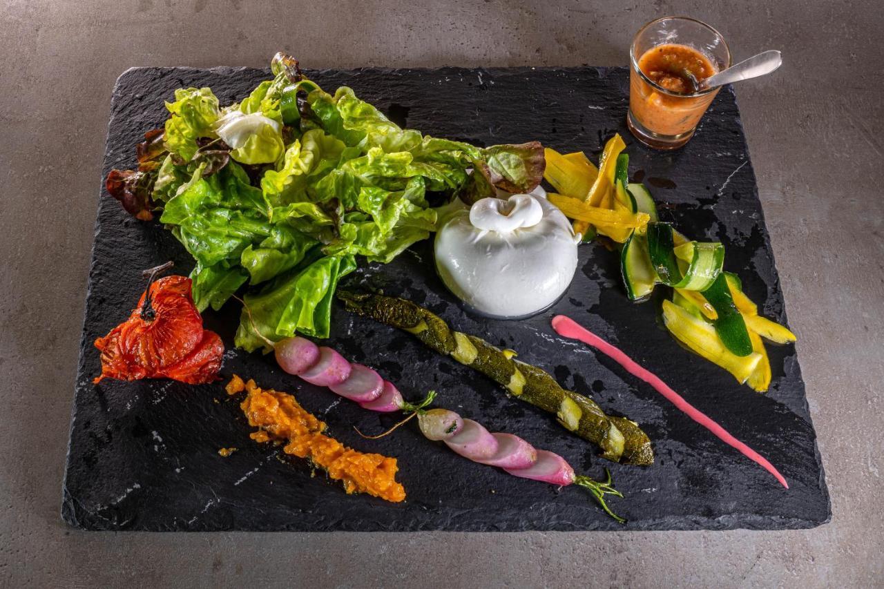 Logis Hotel Noemys Brive - Restaurant Le Teinchurier 외부 사진